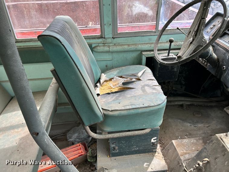 image for item EK4574 1975 Ford school bus