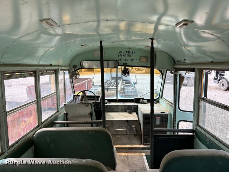 image for item EK4574 1975 Ford school bus