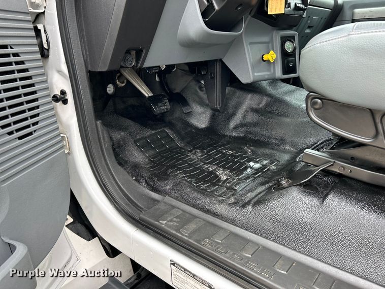 image for item EK4593 2017 Ford F750 Super Duty  box truck