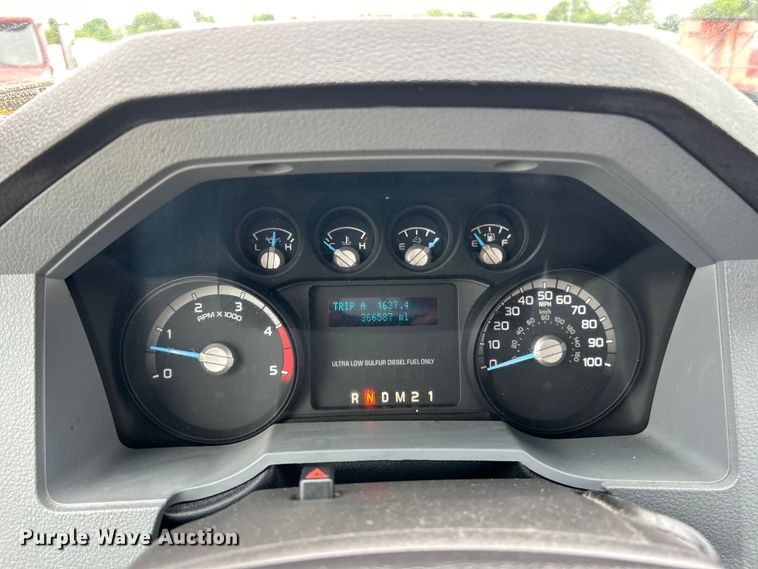 image for item EK4593 2017 Ford F750 Super Duty  box truck