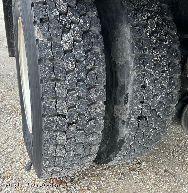 image for item EK4593 2017 Ford F750 Super Duty  box truck