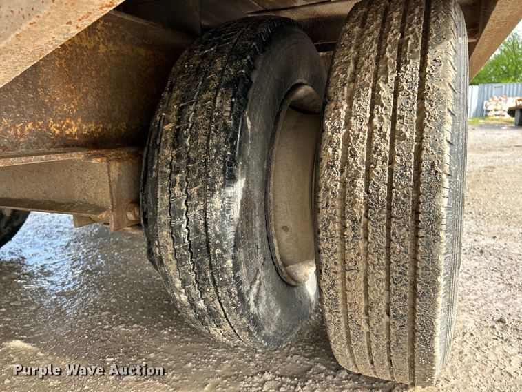 image for item EK4602 1997 Belshe DT255 equipment trailer