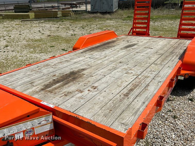 image for item EK4613 2018 Trailerman Trailers Inc HCT7142S10 equip trailer