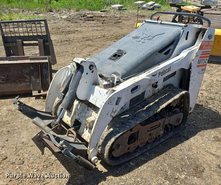 image for item EK5855 2009 Bobcat MT52 compact utility loader