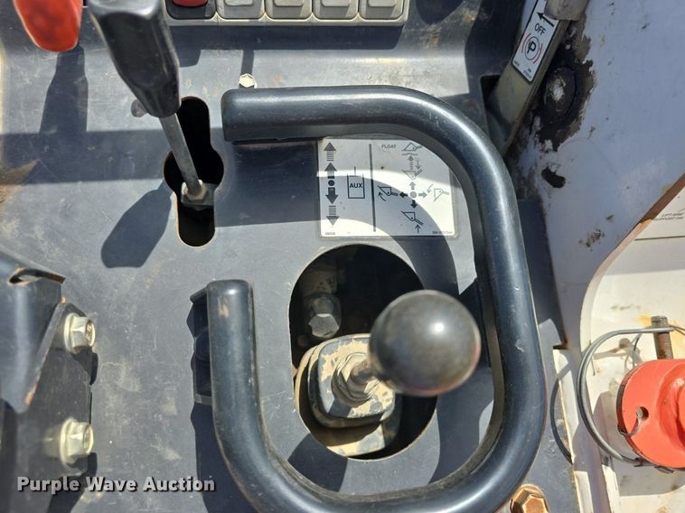 image for item EK5855 2009 Bobcat MT52 compact utility loader