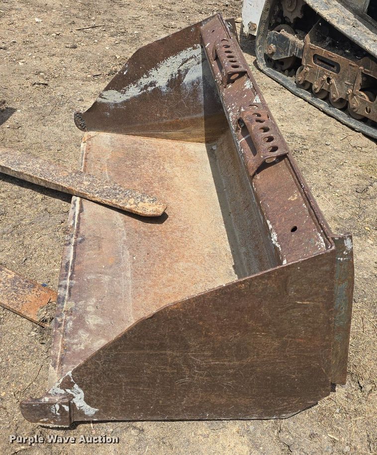 image for item EK5855 2009 Bobcat MT52 compact utility loader