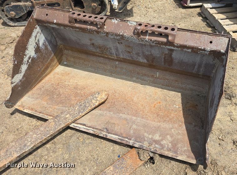 image for item EK5855 2009 Bobcat MT52 compact utility loader