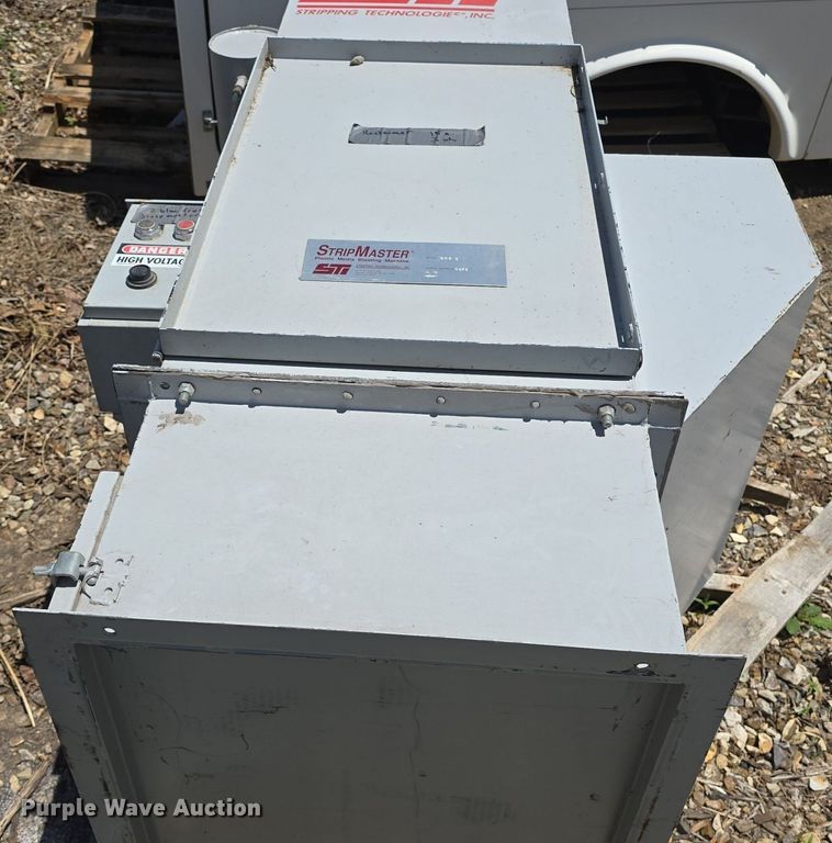 image for item EK5857 Sandblasting equipment 