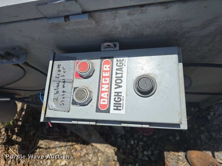 image for item EK5857 Sandblasting equipment 