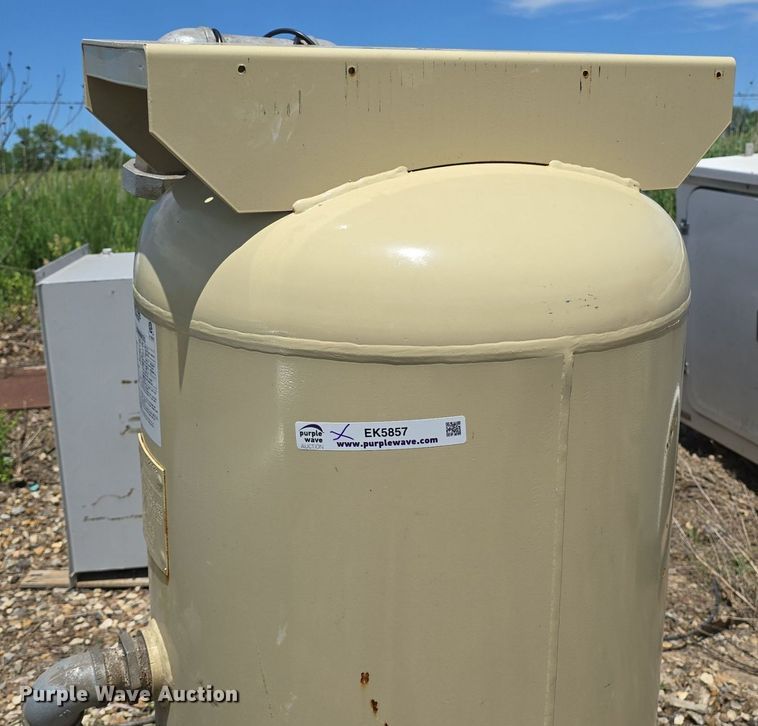 image for item EK5857 Sandblasting equipment 