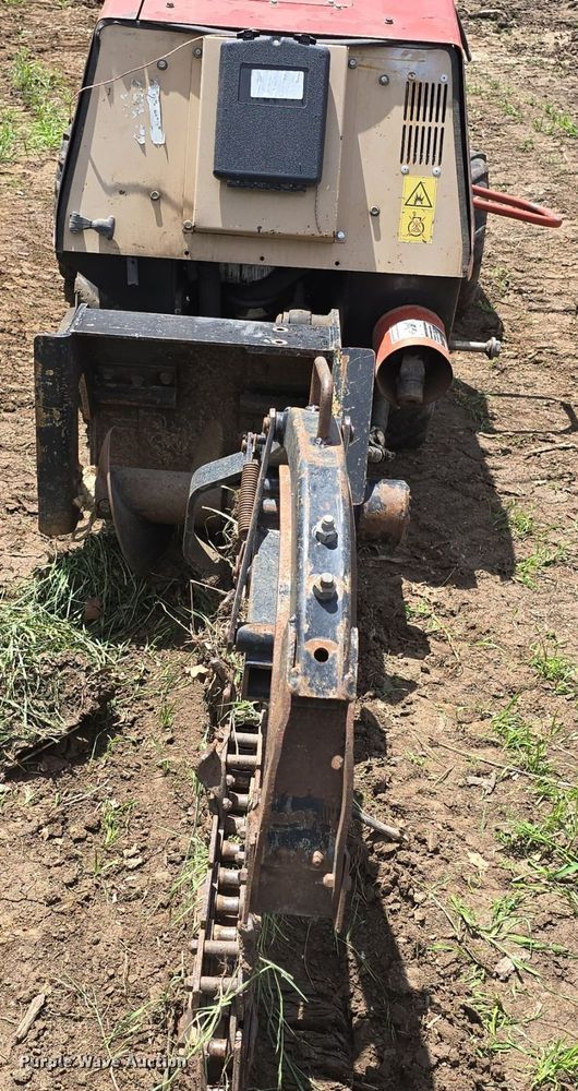 image for item EK5863 2009 Ditch Witch 410SX trencher