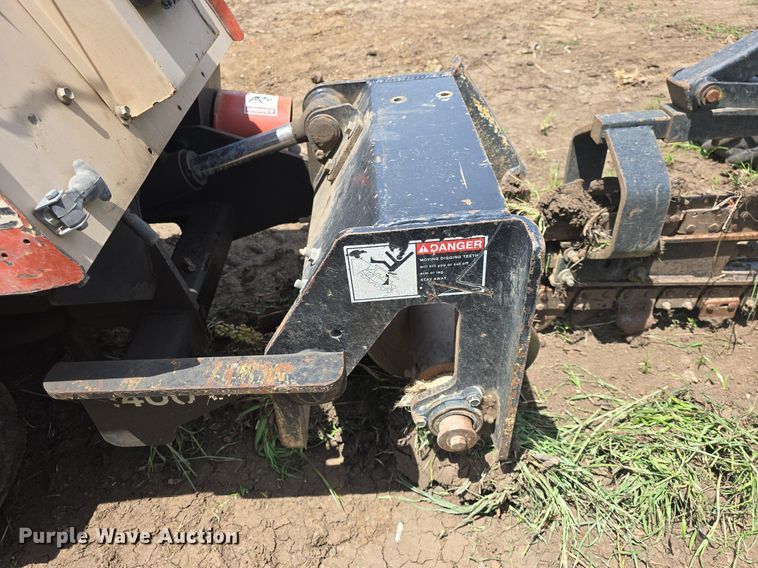 image for item EK5863 2009 Ditch Witch 410SX trencher