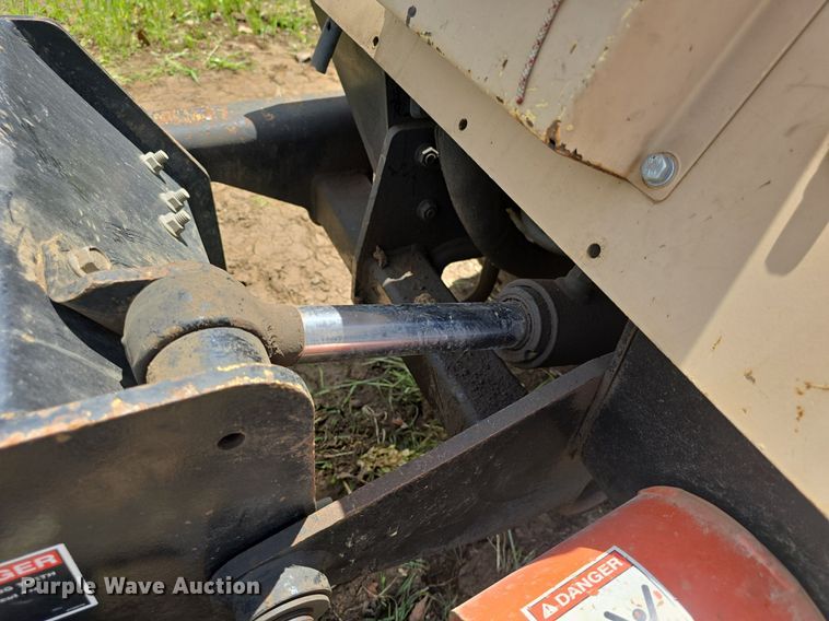 image for item EK5863 2009 Ditch Witch 410SX trencher