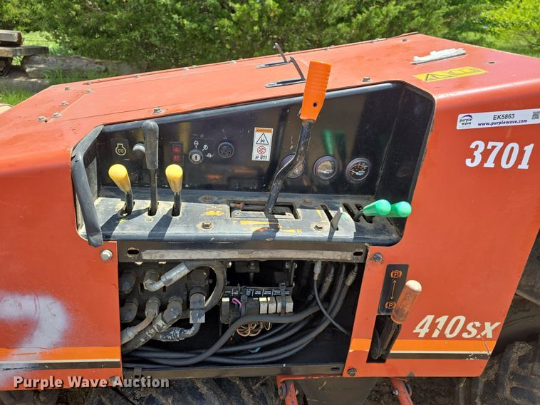 image for item EK5863 2009 Ditch Witch 410SX trencher