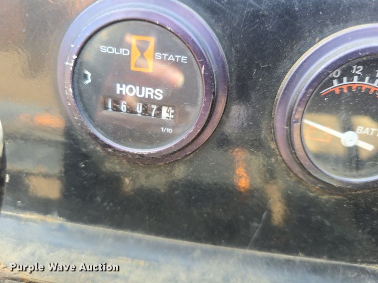 image for item EK5863 2009 Ditch Witch 410SX trencher