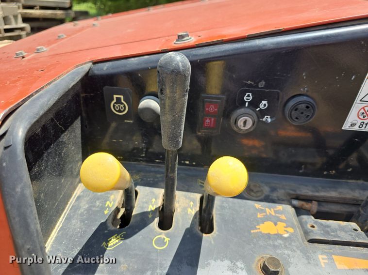 image for item EK5863 2009 Ditch Witch 410SX trencher