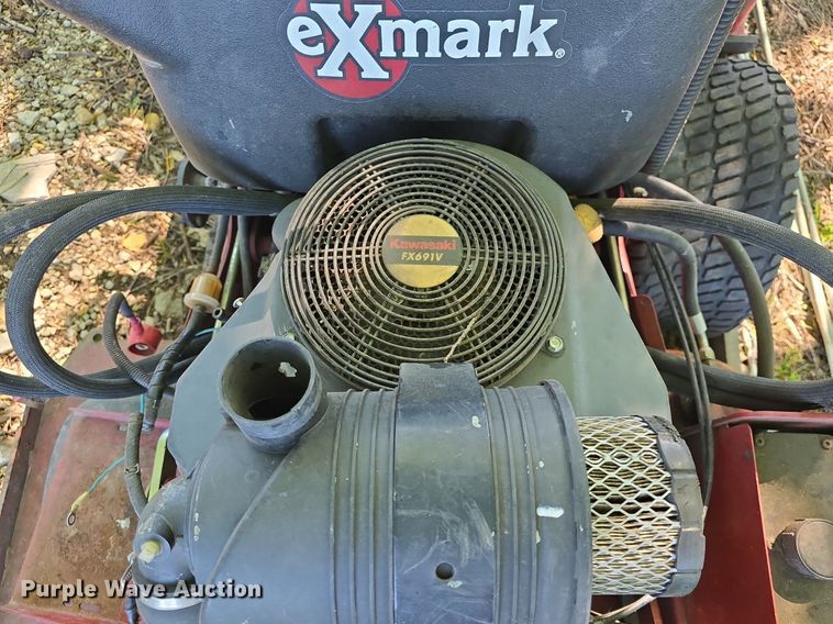 image for item EK5864 (4) Exmark S Series stand on mowers