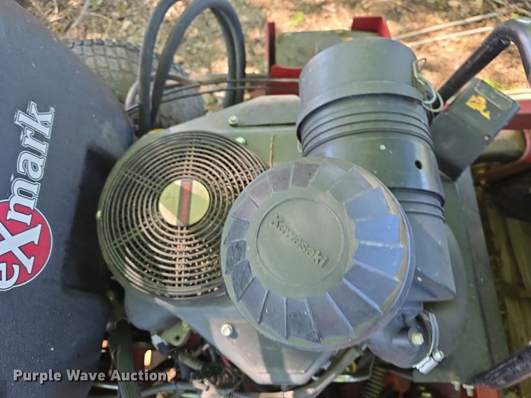 image for item EK5864 (4) Exmark S Series stand on mowers