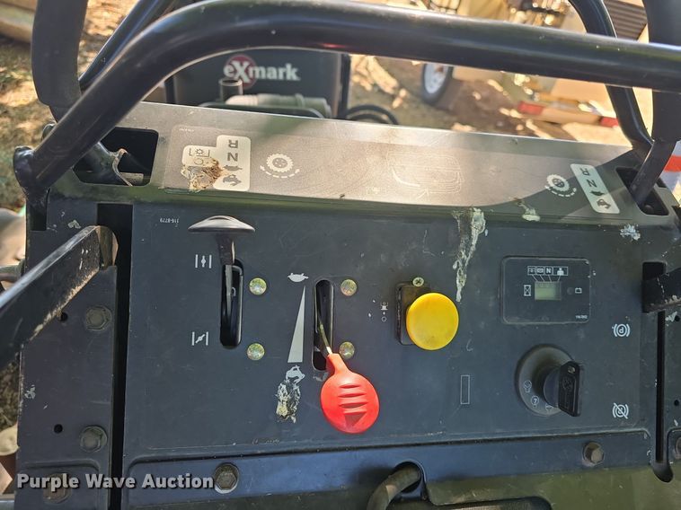 image for item EK5864 (4) Exmark S Series stand on mowers