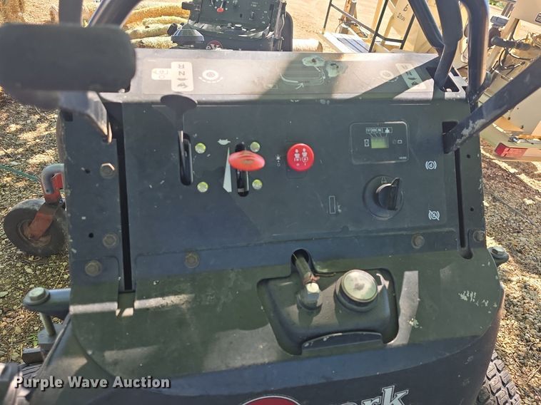 image for item EK5864 (4) Exmark S Series stand on mowers