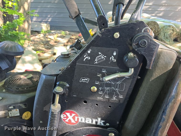 image for item EK5864 (4) Exmark S Series stand on mowers
