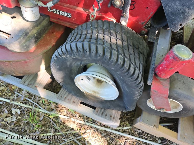 image for item EK5864 (4) Exmark S Series stand on mowers