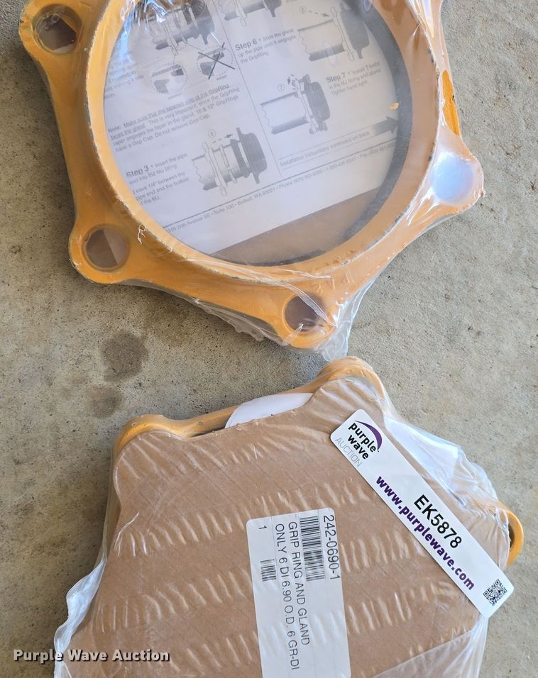 image for item EK5878 Approximately 40 grip rings and gland pipe restrainers