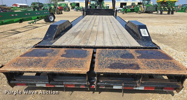 image for item EK5916 2017 Titan HU7859 equipment trailer