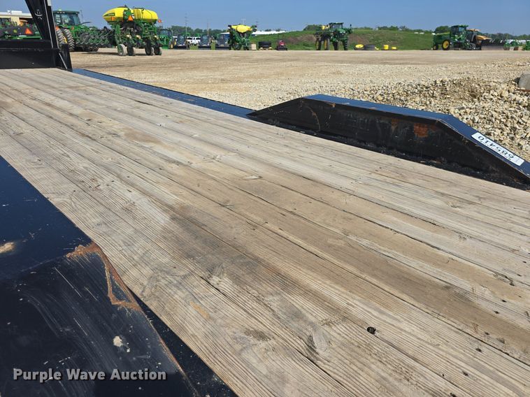 image for item EK5916 2017 Titan HU7859 equipment trailer