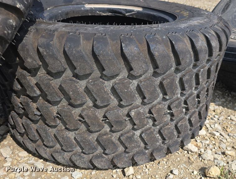 image for item EK5918 (2) Titan 31x13.50-15 tires