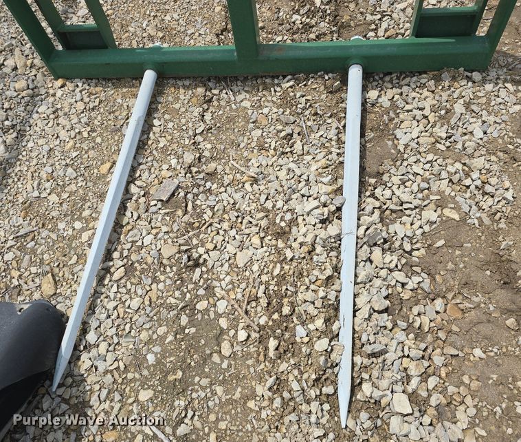 image for item EK5935 Tri-L  bale spear