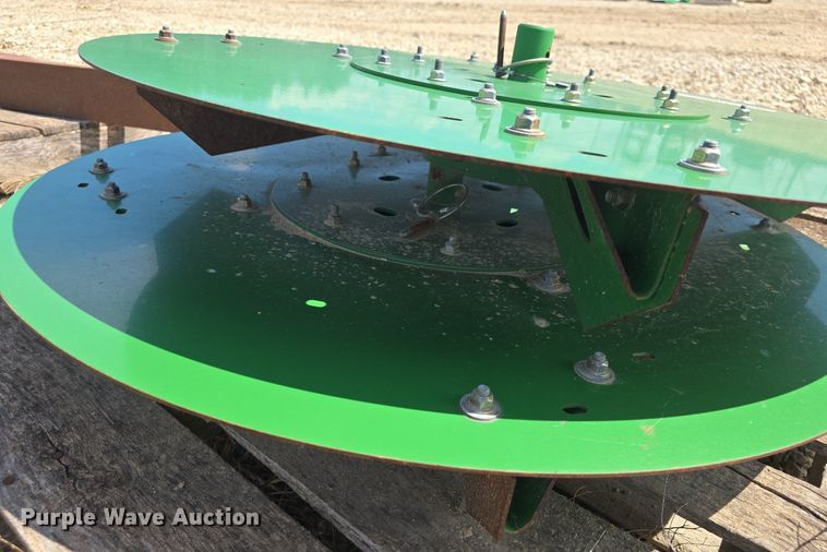 image for item EK5957 Chaff spreaders 