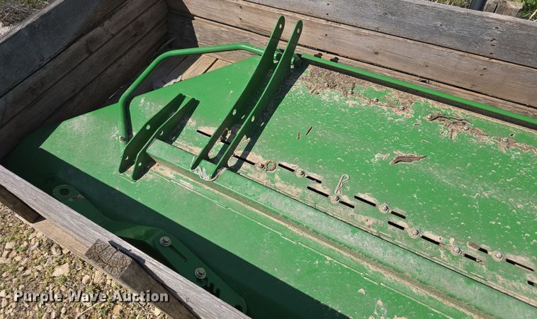 image for item EK5959 John Deere  combine tailboard