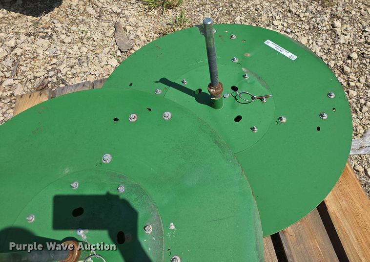 image for item EK5961 (2) chaff spreaders