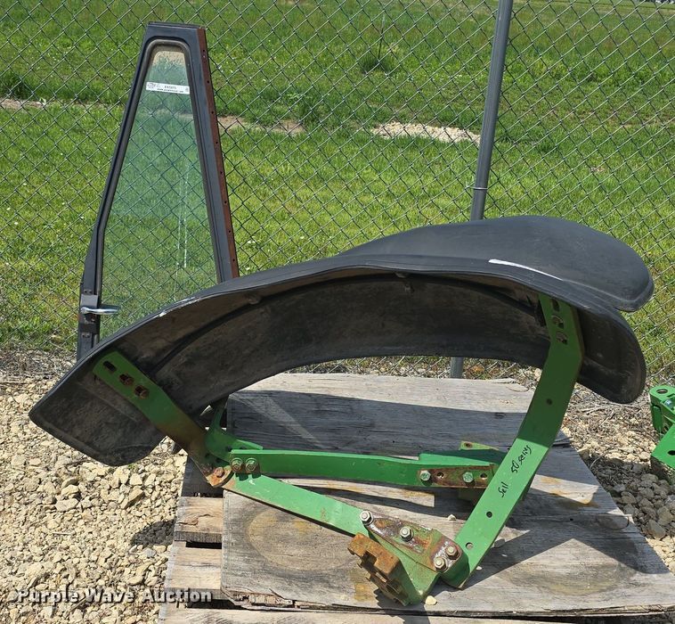 image for item EK5979 John Deere tractor parts