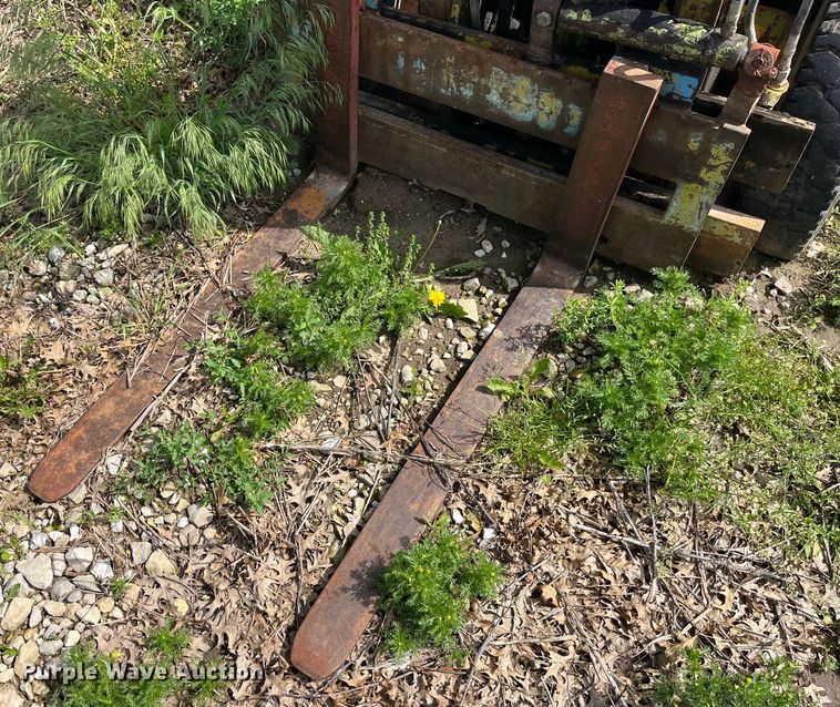 image for item EK8507 Clark C500Y-55 forklift