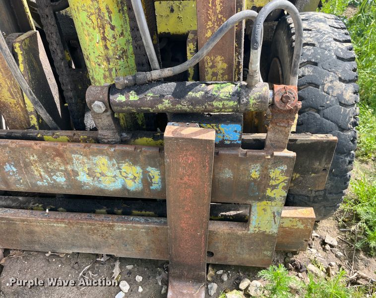 image for item EK8507 Clark C500Y-55 forklift