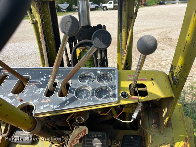 image for item EK8507 Clark C500Y-55 forklift