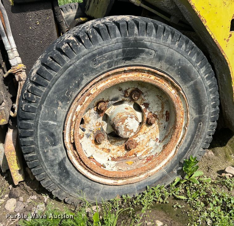 image for item EK8507 Clark C500Y-55 forklift