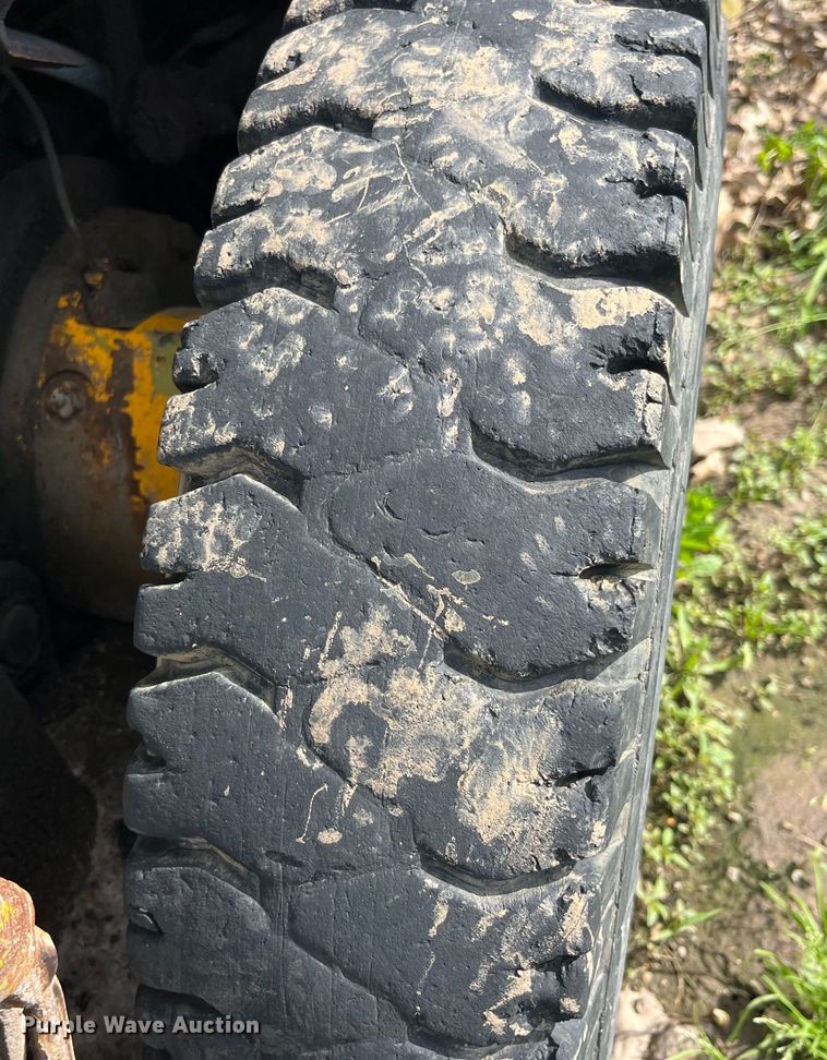 image for item EK8507 Clark C500Y-55 forklift