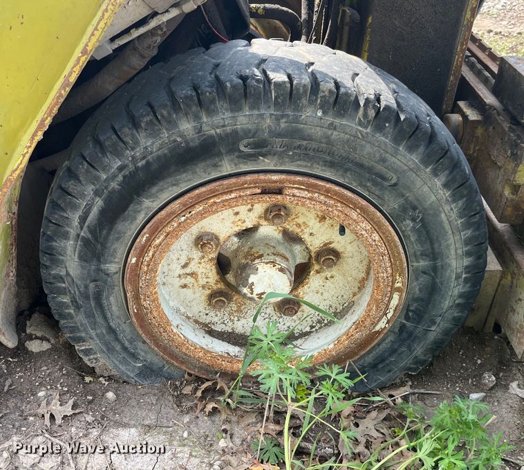 image for item EK8507 Clark C500Y-55 forklift