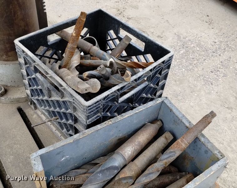 image for item EO9967 Drill press