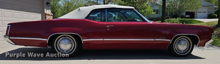 image for item IO9911 1969 Oldsmobile Delta 88 convertible