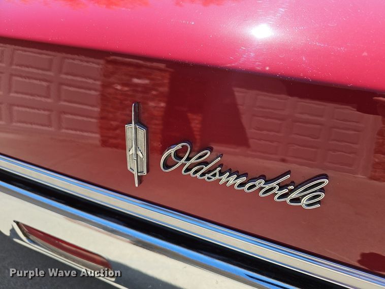 image for item IO9911 1969 Oldsmobile Delta 88 convertible