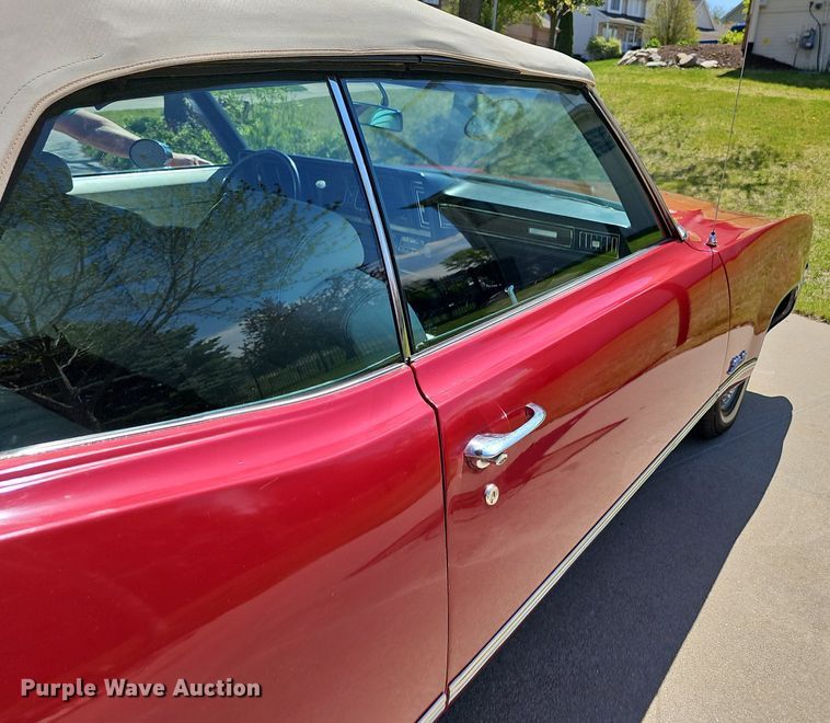 image for item IO9911 1969 Oldsmobile Delta 88 convertible