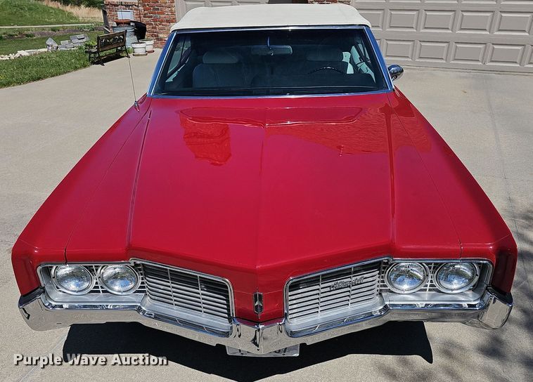image for item IO9911 1969 Oldsmobile Delta 88 convertible