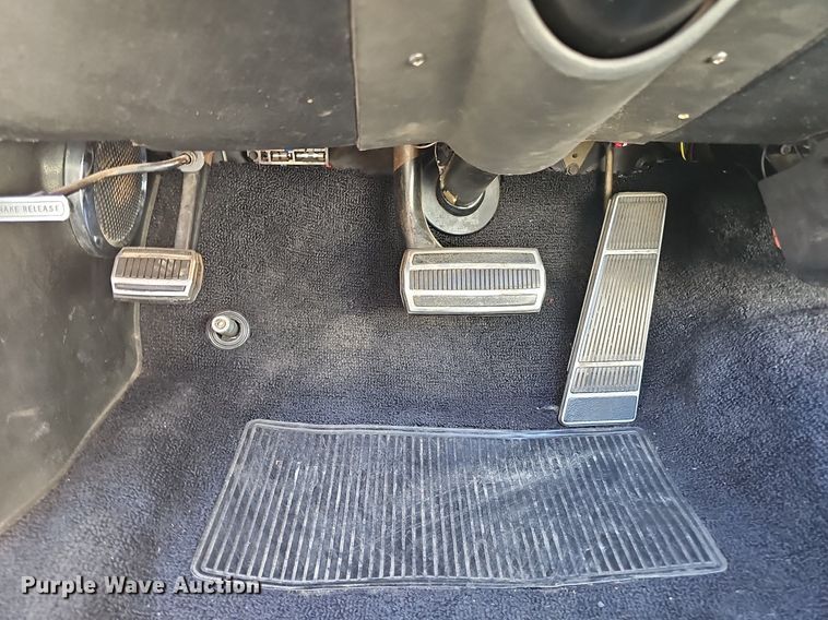 image for item IO9911 1969 Oldsmobile Delta 88 convertible