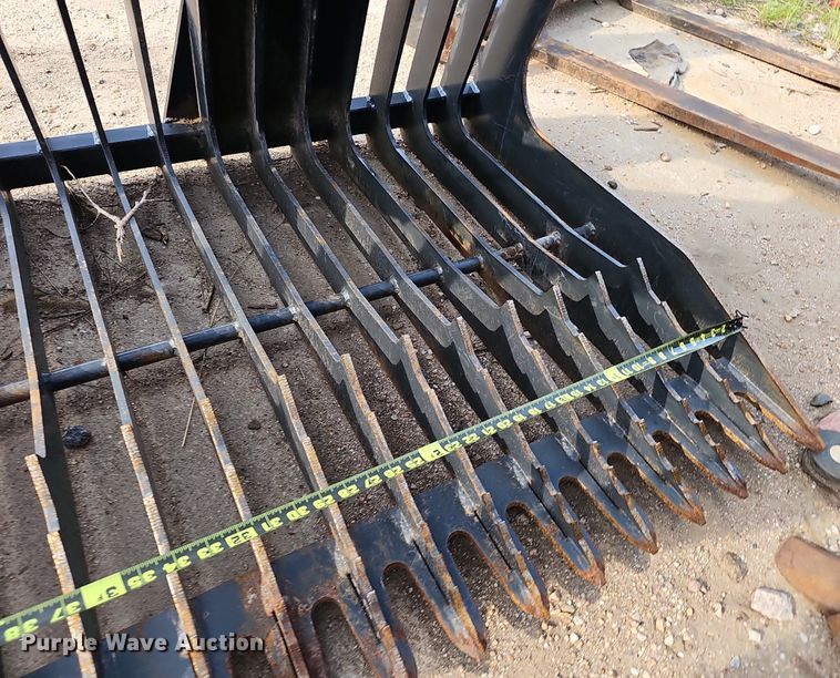 image for item IO9921 Stout HD72-3-OPEN skid steer rock grapple bucket