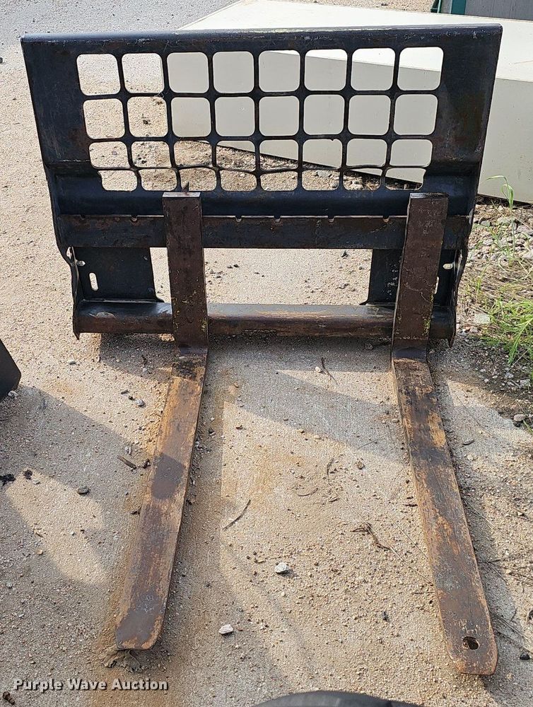 image for item IO9922 Bobcat 42