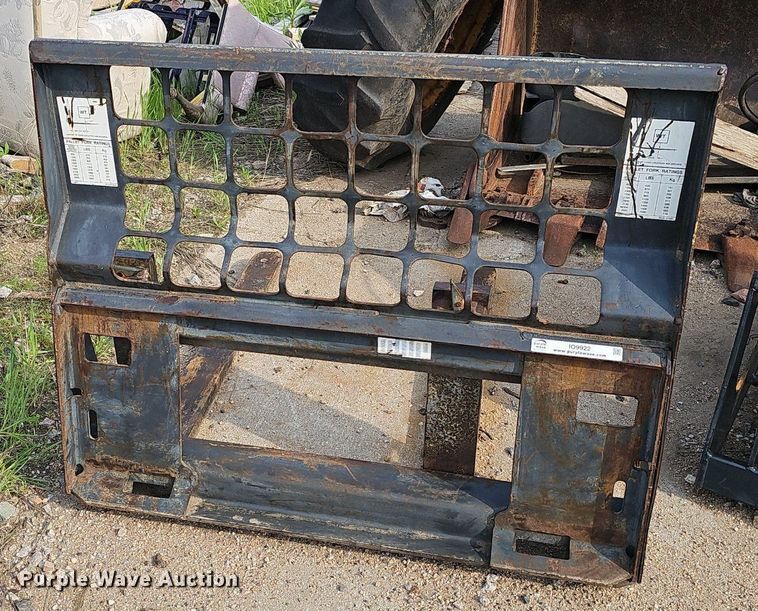 image for item IO9922 Bobcat 42